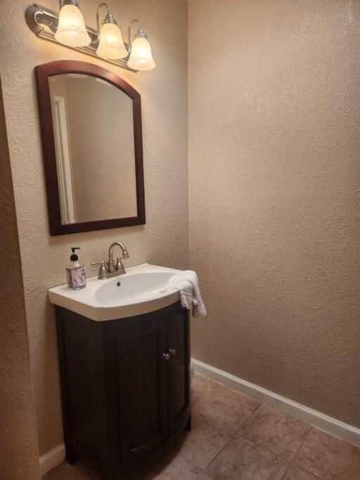 Southwestern Charm - Minutes From Everything 3/2 Sierra Vista Eksteriør bilde